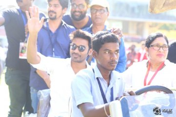 Celebs at Nadigar Sangam Lebaras Natchathira Cricket Match